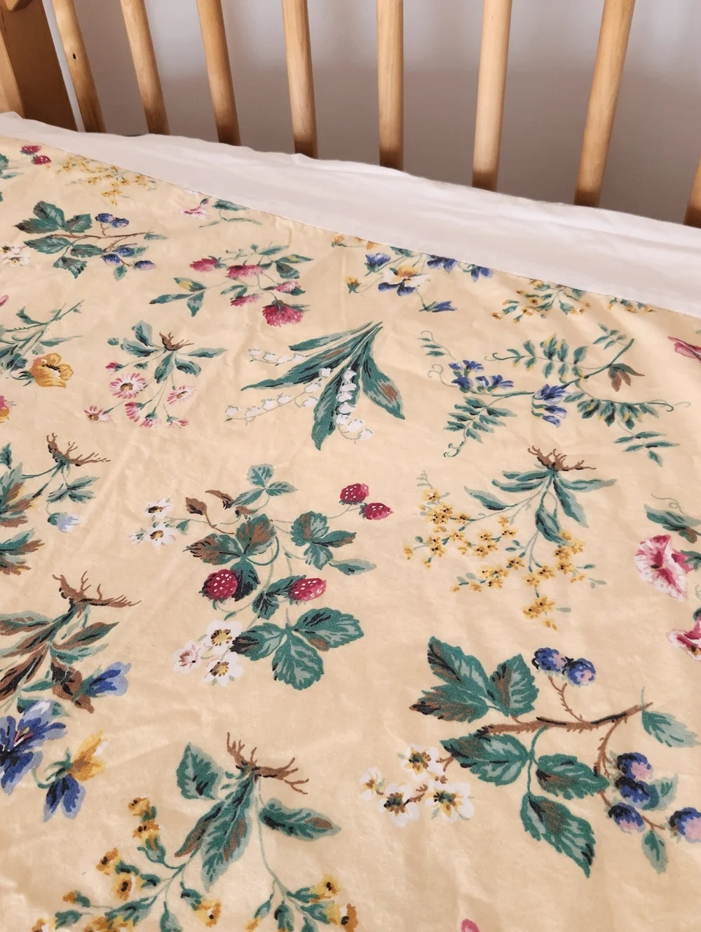 LIZ WEAR Sheet Set 2 Shams Yellow Floral Home Bedding Vintage Made USA - Picture 3 of 14